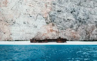 Zankyntos-ship-wreck-on-beach