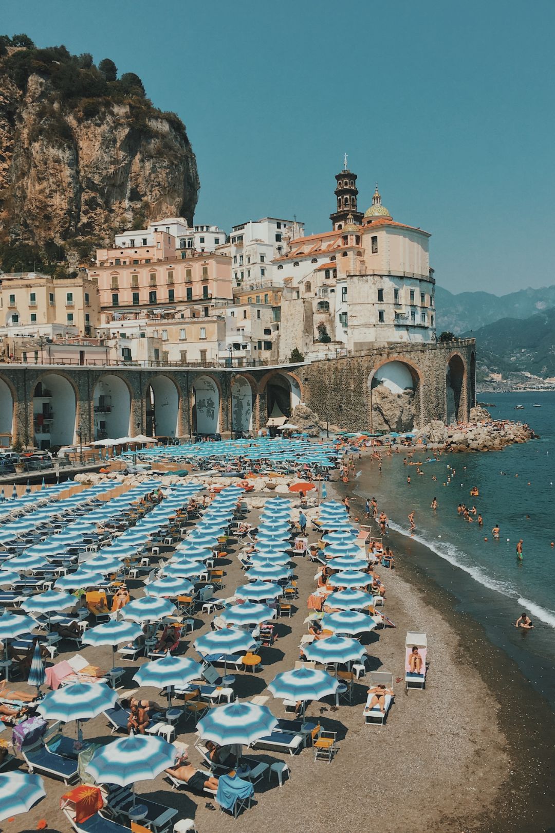 beach-in-amalfi